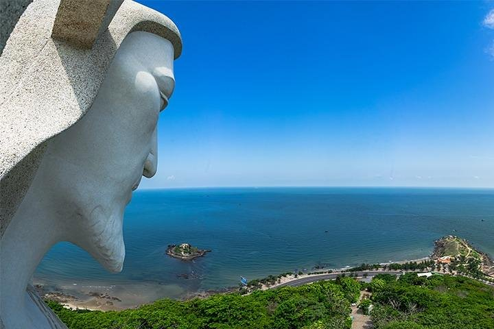 Jesus statue in Vung Tau