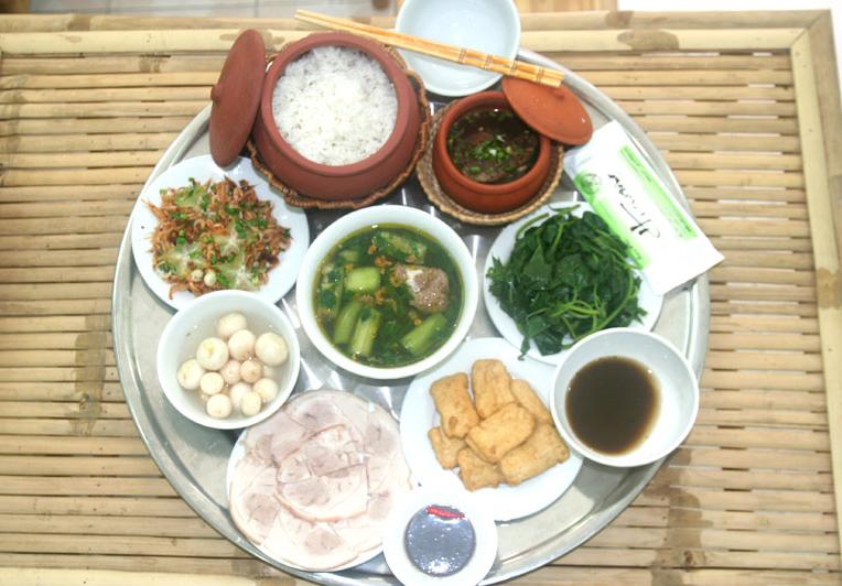 A (quite hearty) family meal in Vietnam